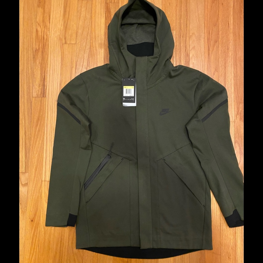 NIKE Tech Fleece Repel Windrunner Hoodie J…